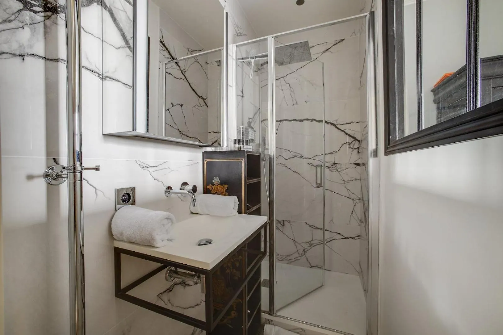 Paris Best Parisian Lifestyle Apartment